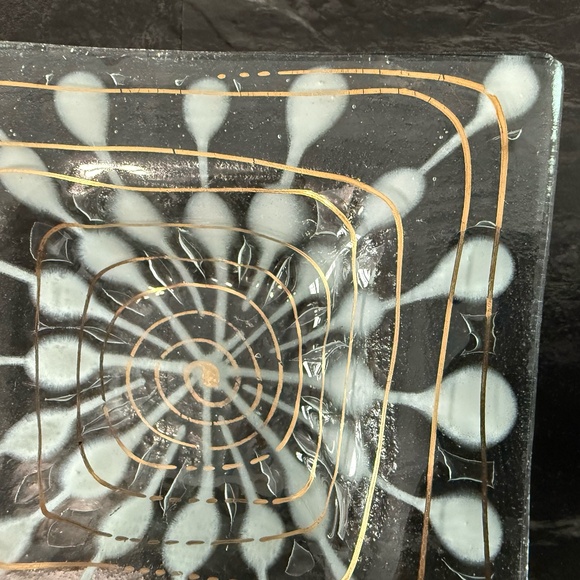 HIGGINS Glass Dish - Picture 11 of 13